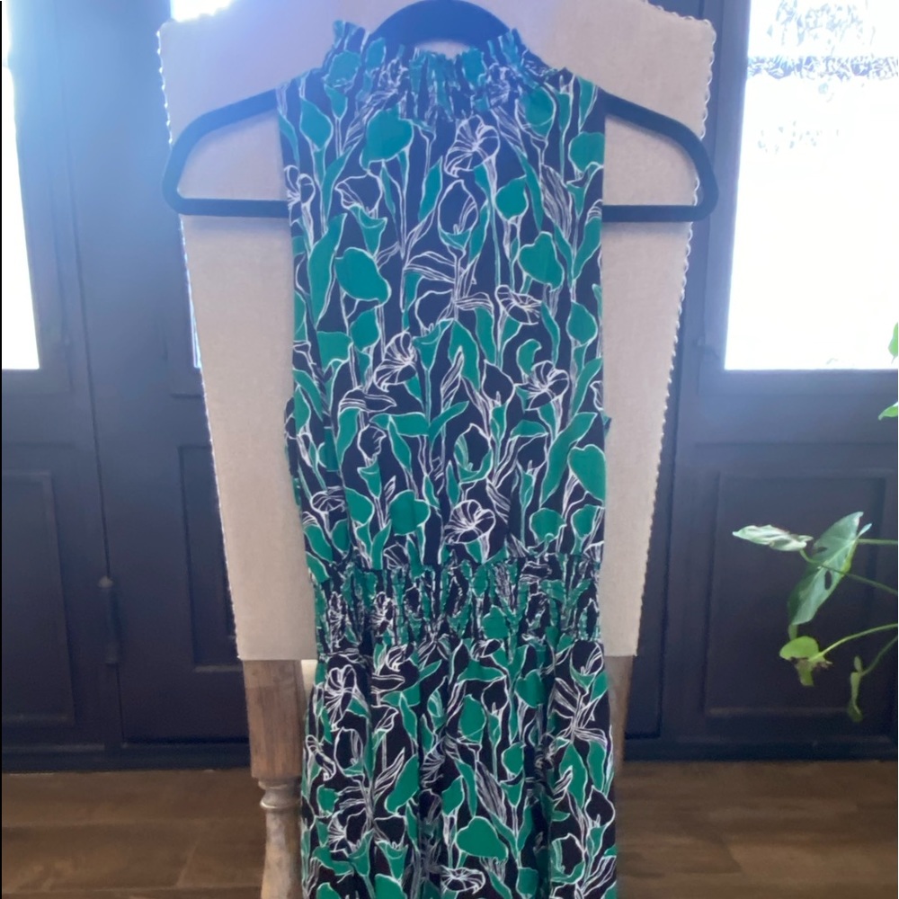 Greens floral sundress! Never worn. Size S